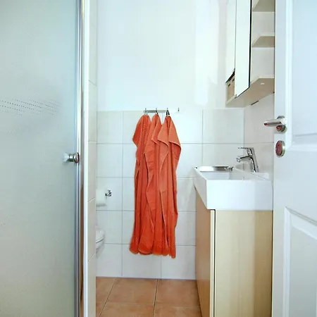 Appartementhaus, 아파트 *